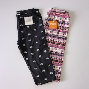 Set of 2 pairs of girls leggings.